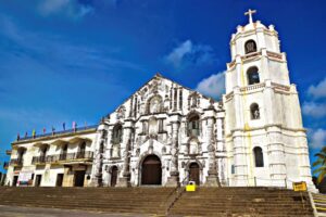 Historic Landmarks of Albay: Cagsawa, Budiao & Daraga Church